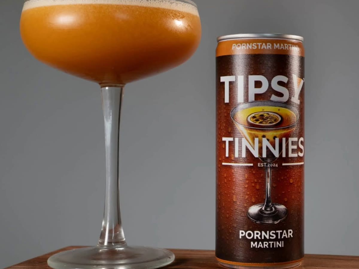 Pornstar Martini in a coupe with a thick foam from the shake
